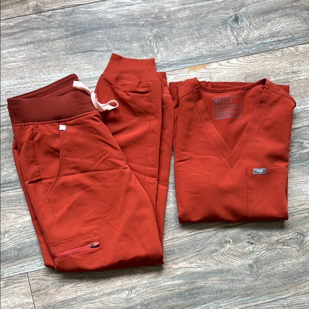 Figs Scrub Set - like new condition